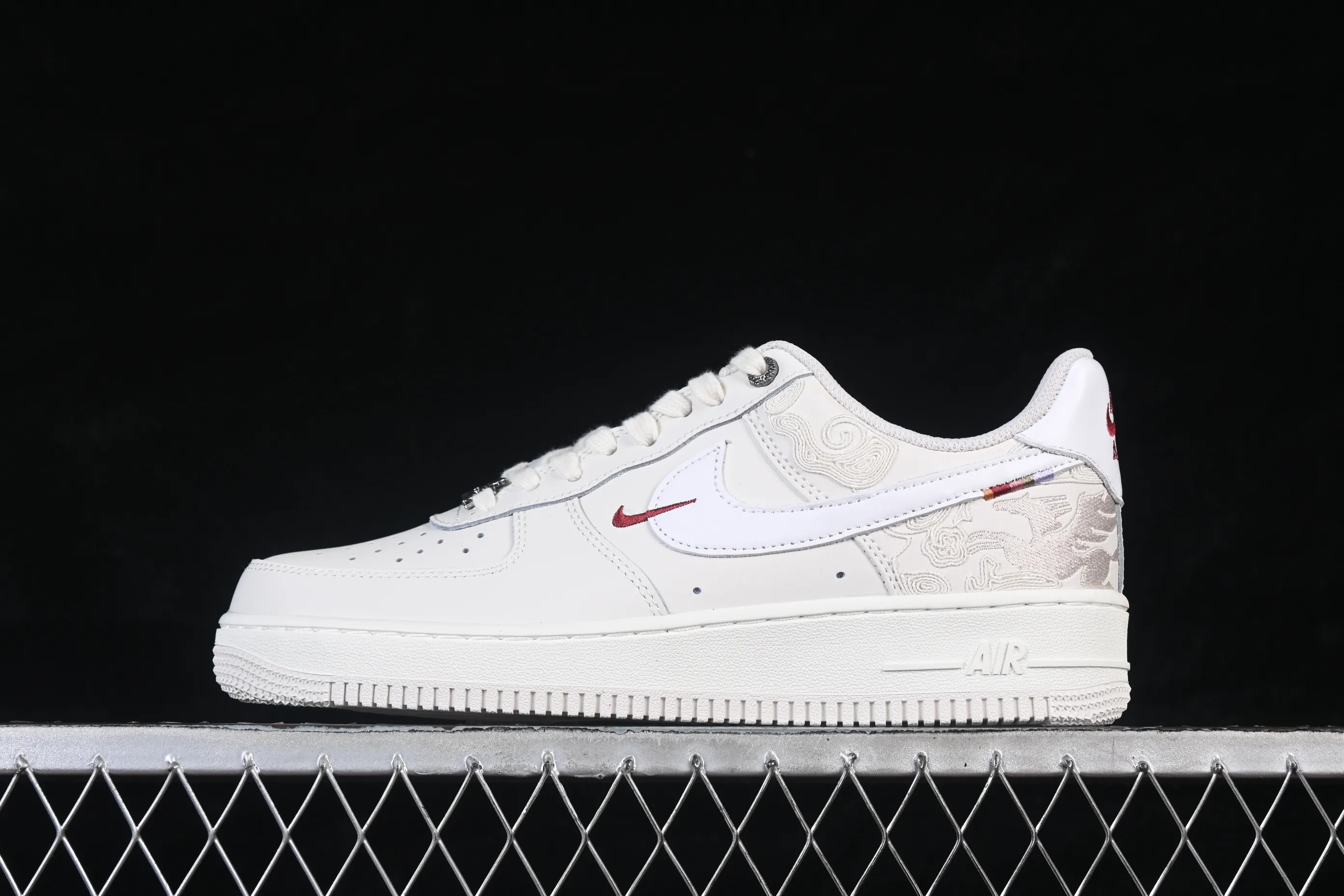 All categories Nk Air Force 1 Air Force series Nk Air Force 1 Low Air Force low-top C version Nike Air Force 1'07 Low Year of the Horse limited edition Air Force 1 low-top casual sneakers IQ1119-011